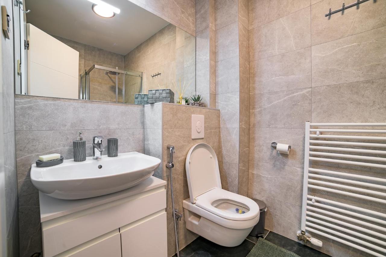 Apartman Epilux Tuzla Exteriér fotografie