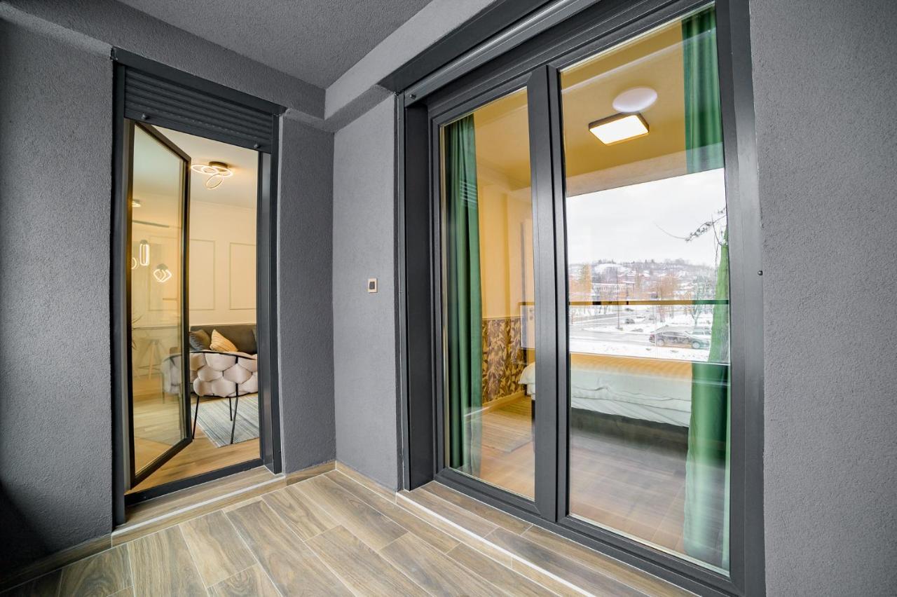 Apartman Epilux Tuzla Exteriér fotografie