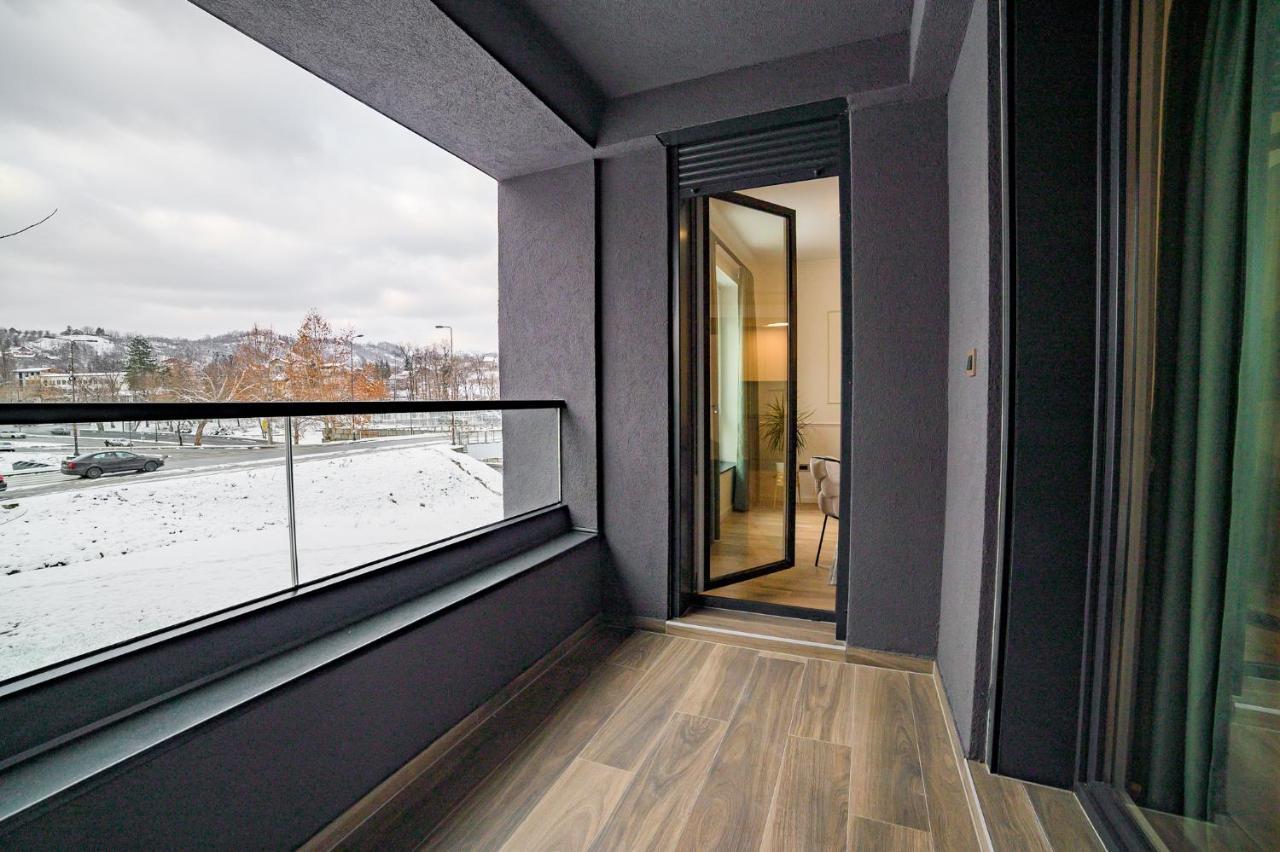 Apartman Epilux Tuzla Exteriér fotografie
